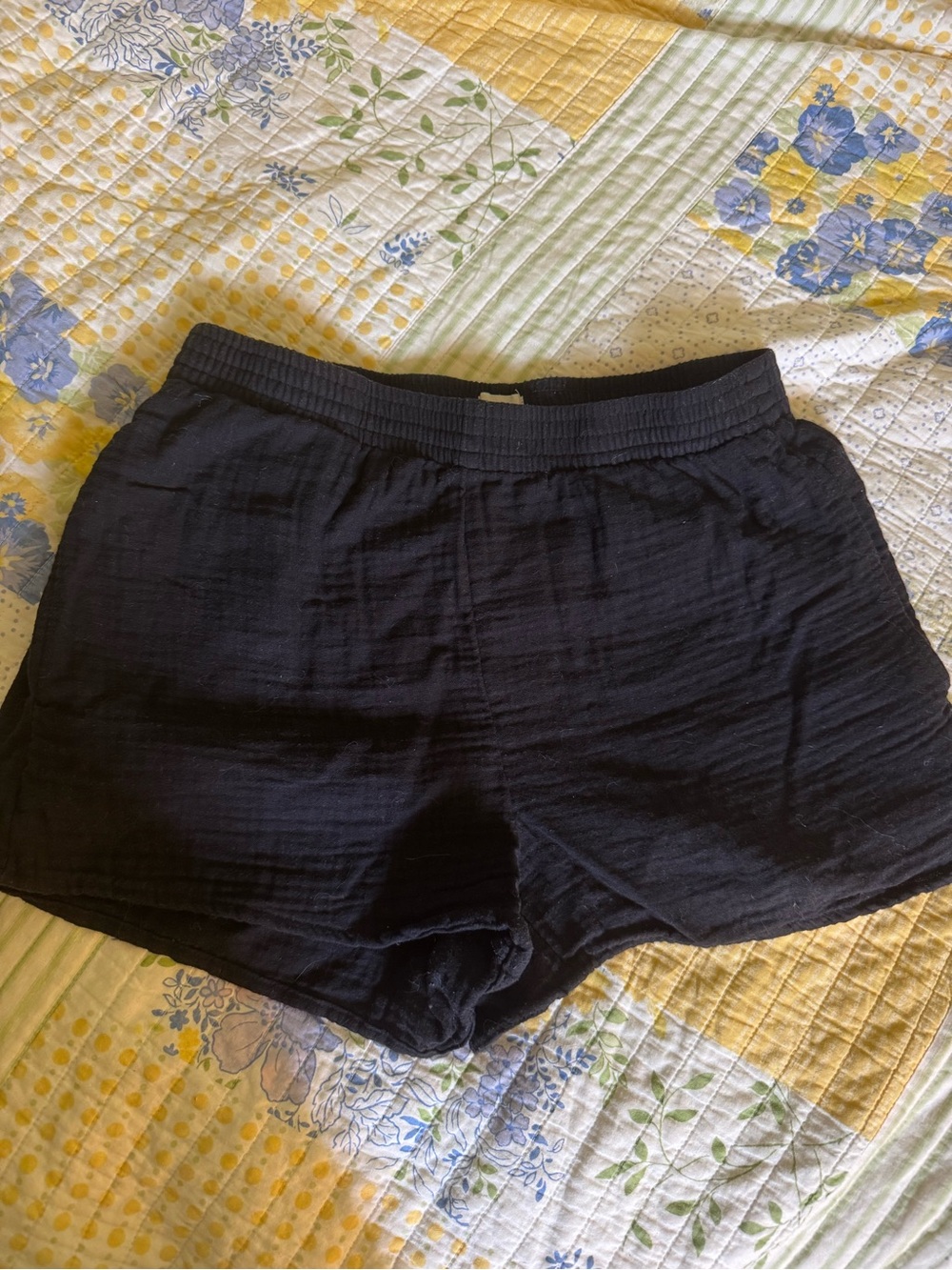 Wilfred Black Linen Shorts